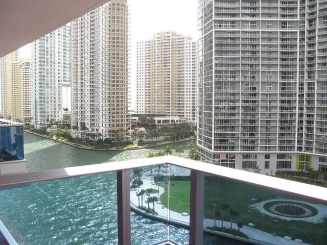 Real estate property located at 200 Biscayne Boulevard Way #906, Miami-dade, Epic West Condo, Miami, FL
