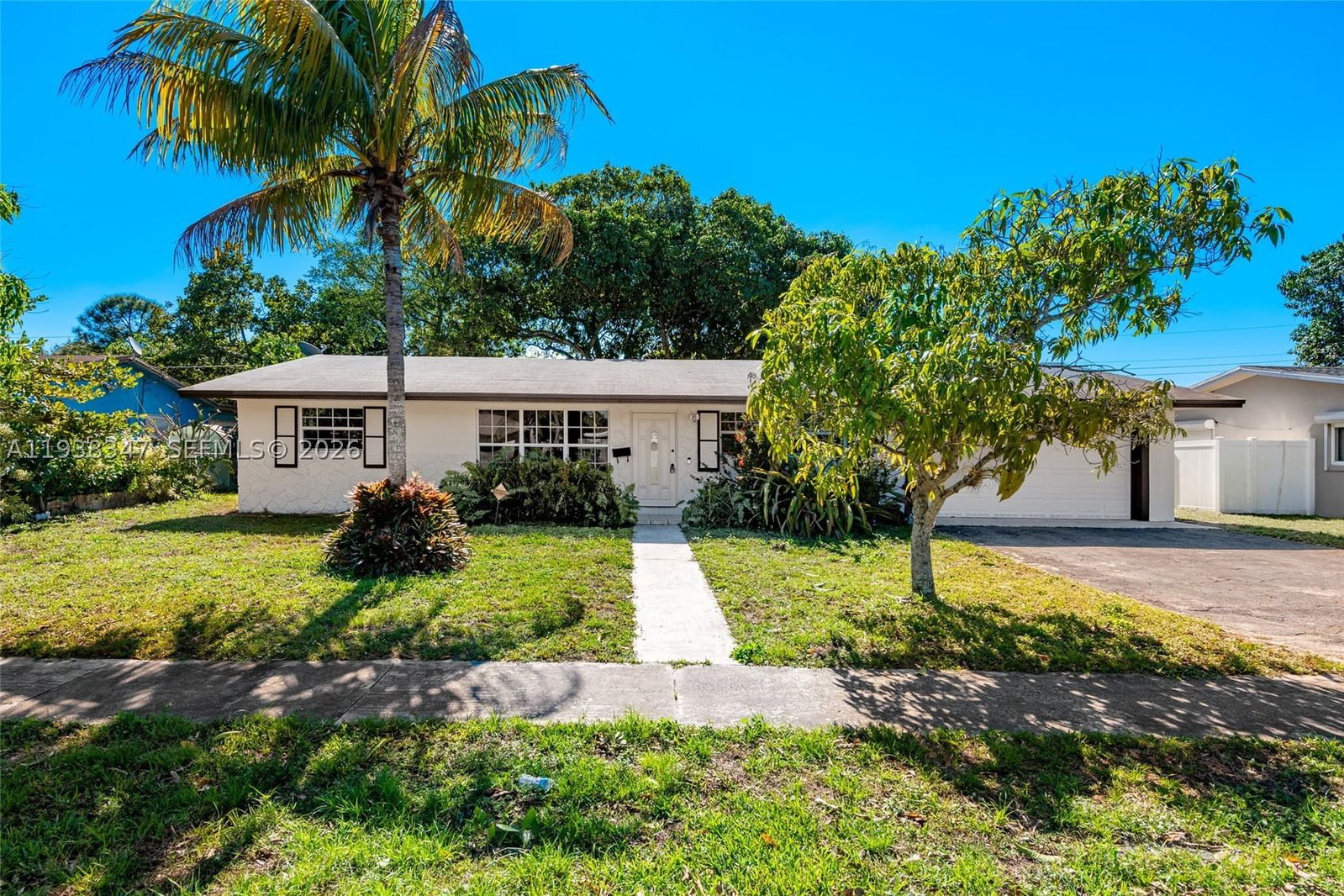 Real estate property located at 4360 4th St, Broward, East Plantation First Sec, Plantation, FL