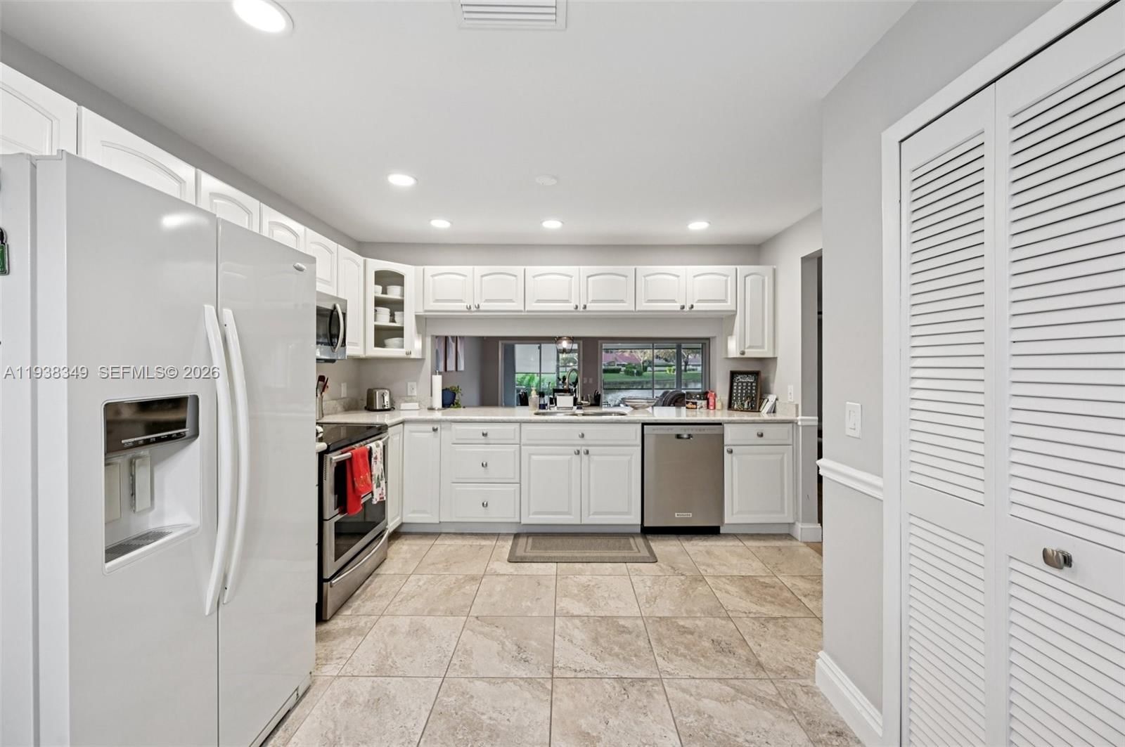 Real estate property located at 3373 Deer Creek Lake Shore Dr, Broward, Lakes Of Deer Creek, Deerfield Beach, FL