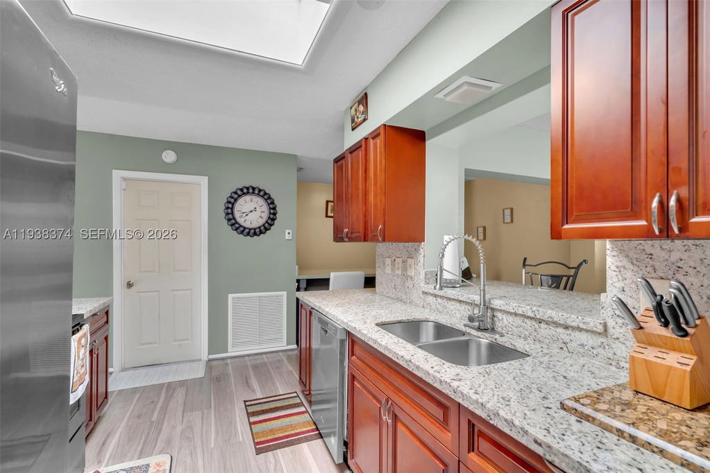 Real estate property located at 7500 66th Ter, Broward, Mainlands Of Tamarac Lake, Tamarac, FL