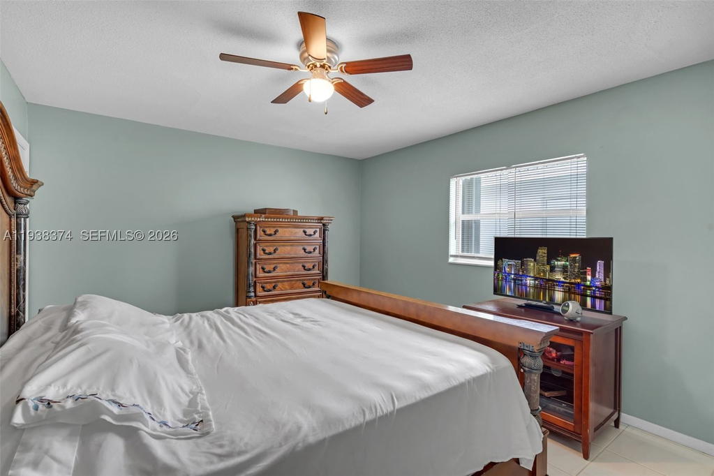 Real estate property located at 7500 66th Ter, Broward, Mainlands Of Tamarac Lake, Tamarac, FL