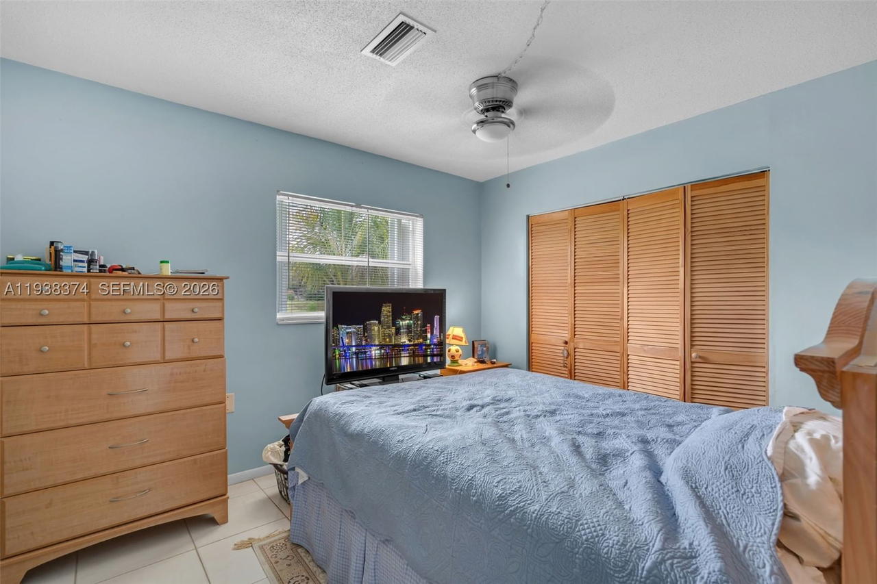 Real estate property located at 7500 66th Ter, Broward, Mainlands Of Tamarac Lake, Tamarac, FL