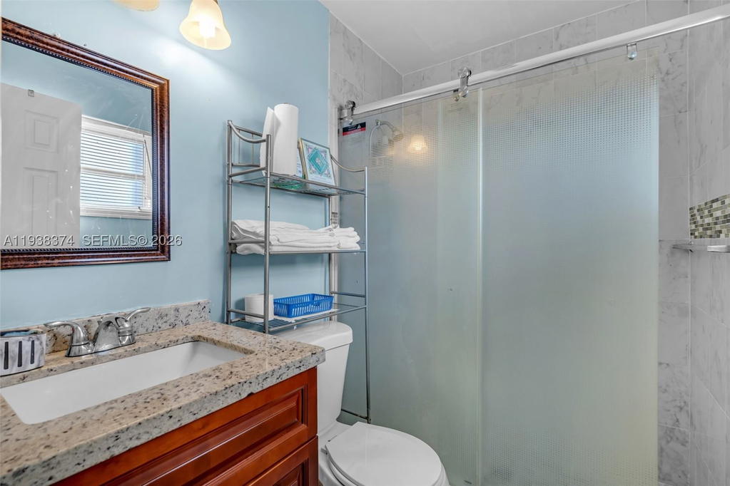 Real estate property located at 7500 66th Ter, Broward, Mainlands Of Tamarac Lake, Tamarac, FL