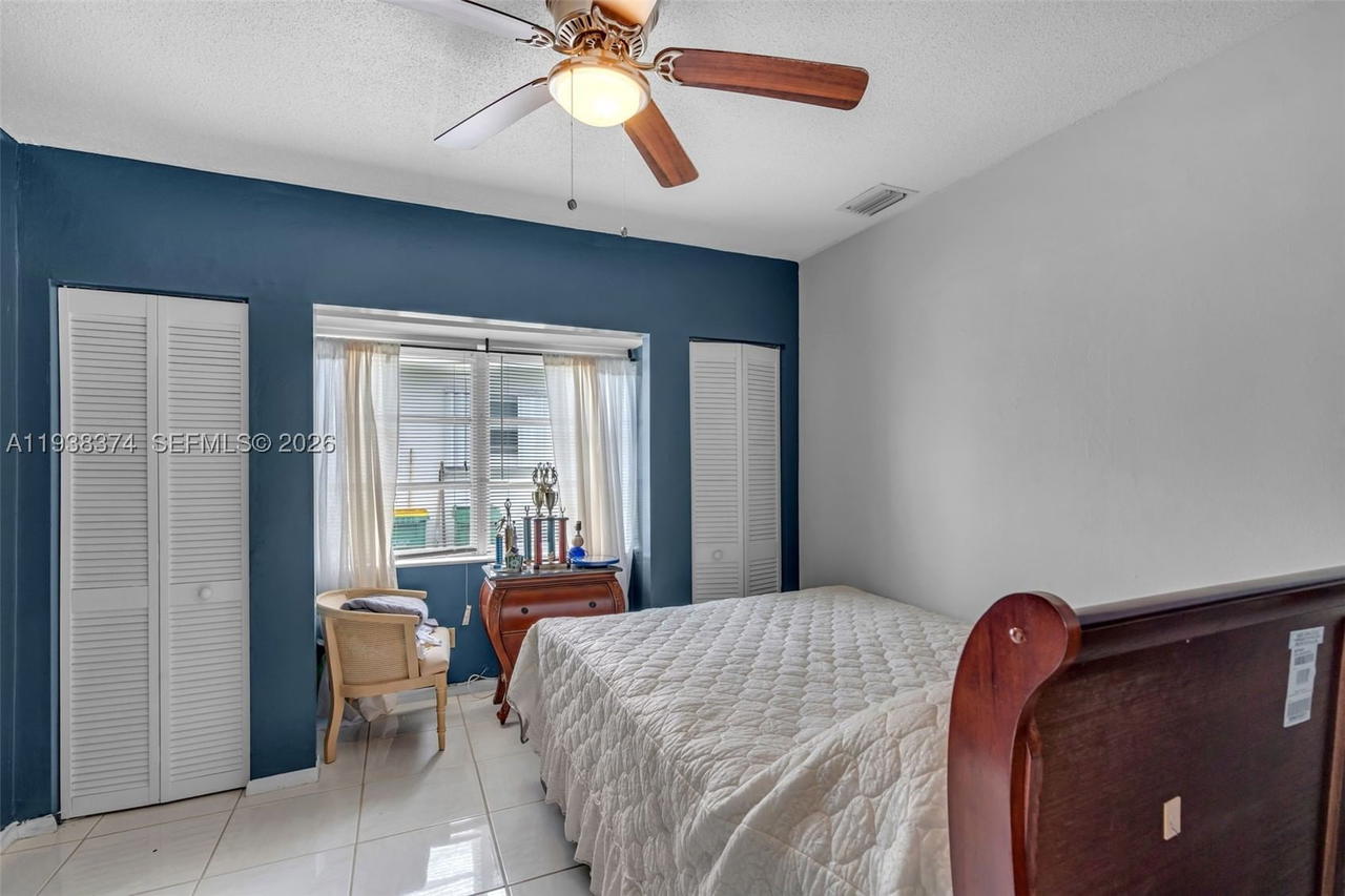 Real estate property located at 7500 66th Ter, Broward, Mainlands Of Tamarac Lake, Tamarac, FL