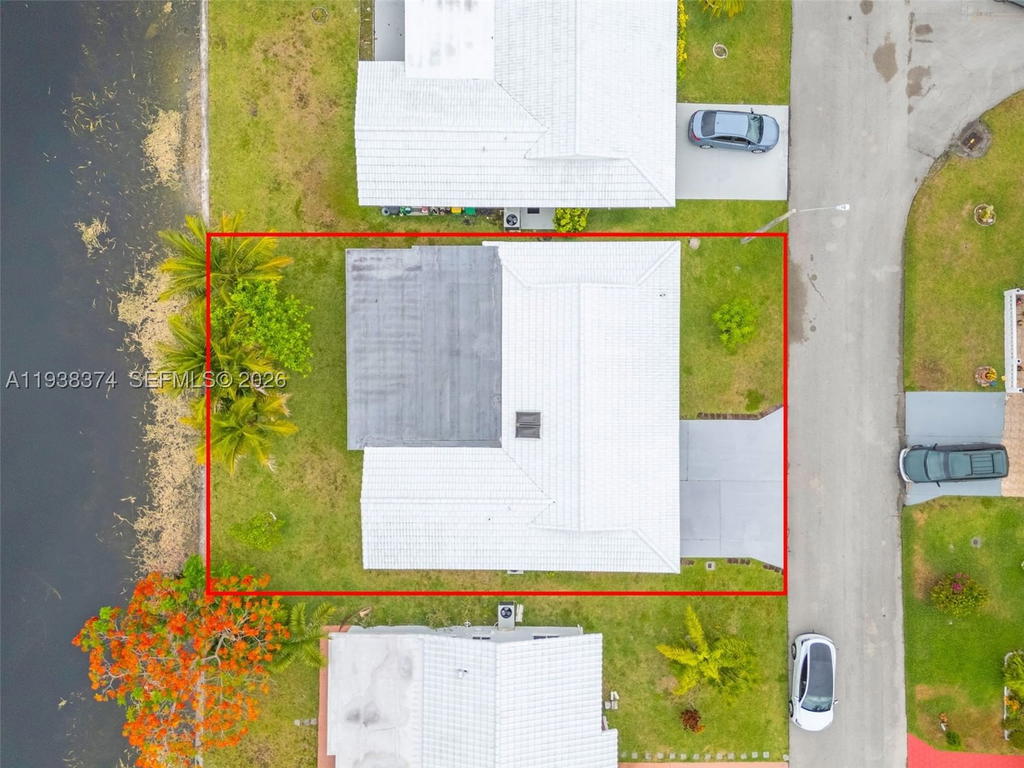 Real estate property located at 7500 66th Ter, Broward, Mainlands Of Tamarac Lake, Tamarac, FL