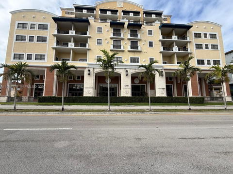 Real estate property located at 8390 72nd Ave #520, Miami-dade, Colonnade At Dadeland Se, Miami, FL