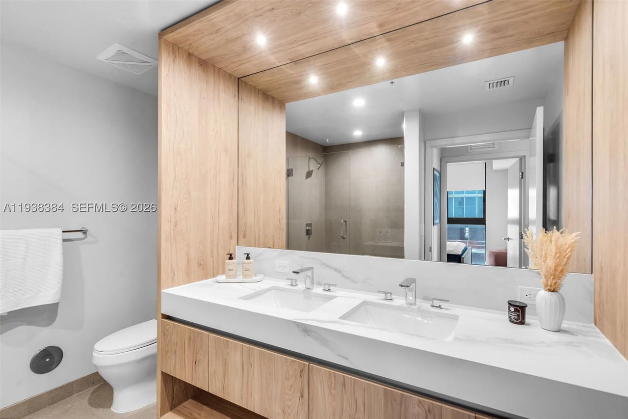 Real estate property located at 11 6th Street #1607, Miami-dade, The Crosby Unit 1607, Miami, FL