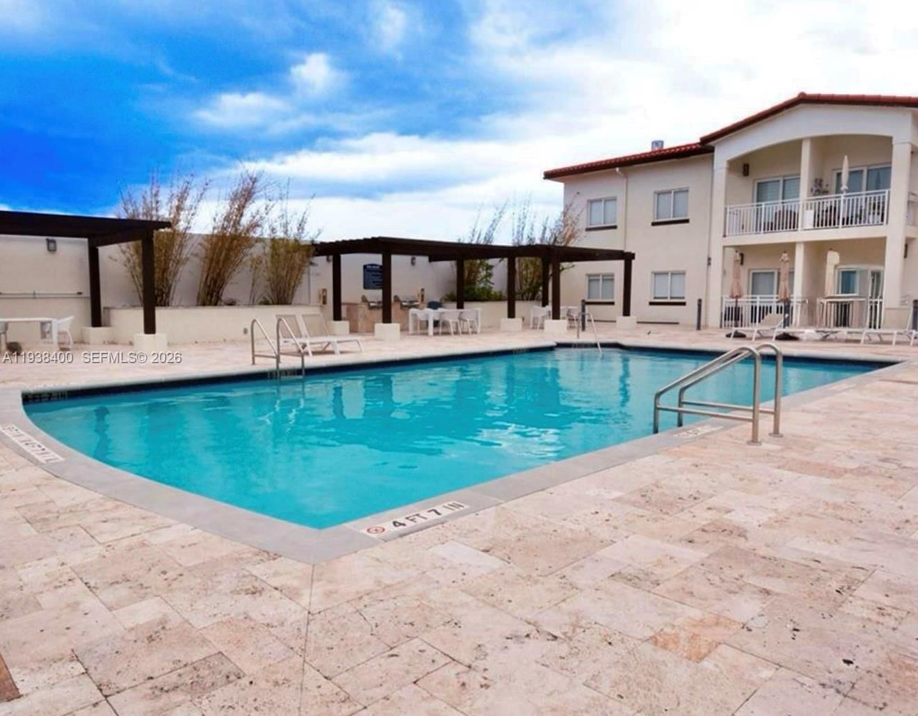 Real estate property located at 10950 82nd St #104, Miami-dade, Islands At Doral 1st Addi, Doral, FL