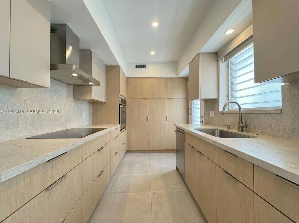 Real estate property located at 9101 Bay Harbor Dr #406, Miami-dade, Mediterranean Apartments, Bay Harbor Islands, FL