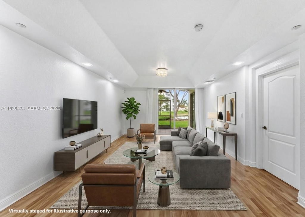 Real estate property located at 10710 66th St #111, Miami-dade, Captiva Condo E, Doral, FL