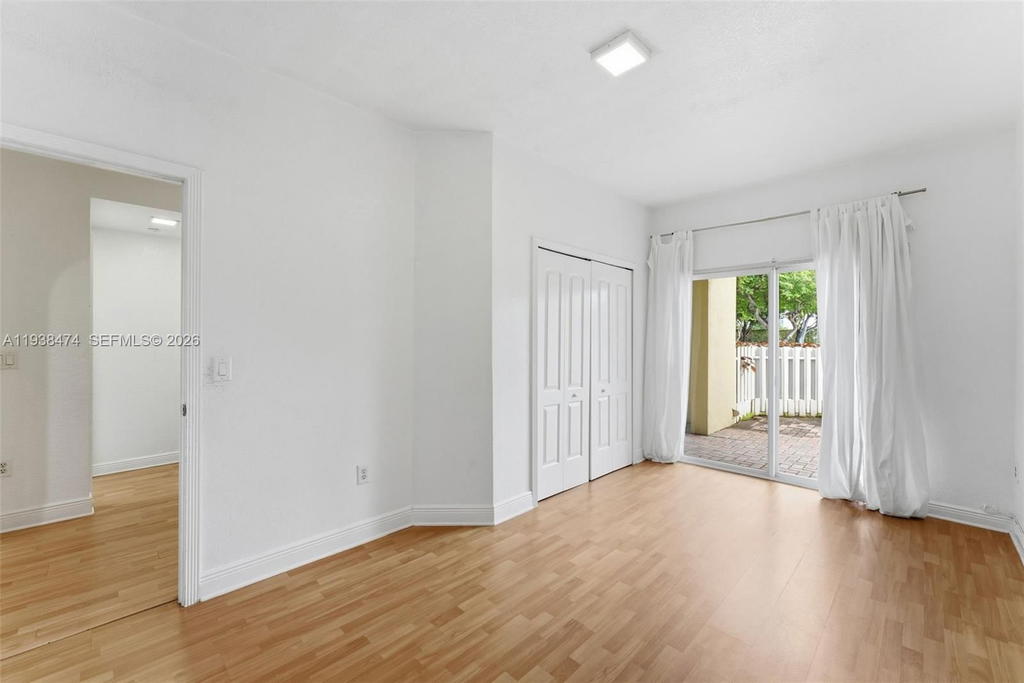 Real estate property located at 10710 66th St #111, Miami-dade, Captiva Condo E, Doral, FL