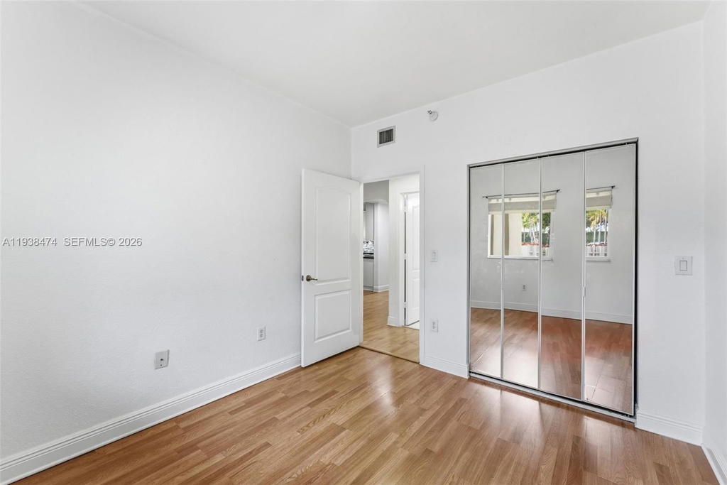 Real estate property located at 10710 66th St #111, Miami-dade, Captiva Condo E, Doral, FL