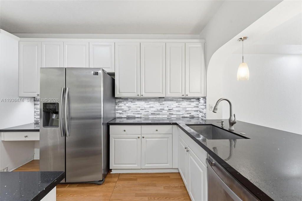 Real estate property located at 10710 66th St #111, Miami-dade, Captiva Condo E, Doral, FL