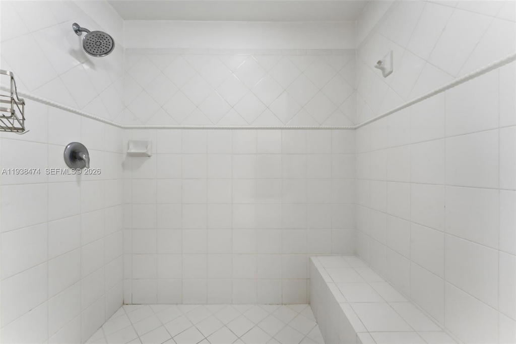 Real estate property located at 10710 66th St #111, Miami-dade, Captiva Condo E, Doral, FL