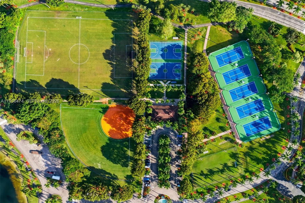 Real estate property located at 10710 66th St #111, Miami-dade, Captiva Condo E, Doral, FL