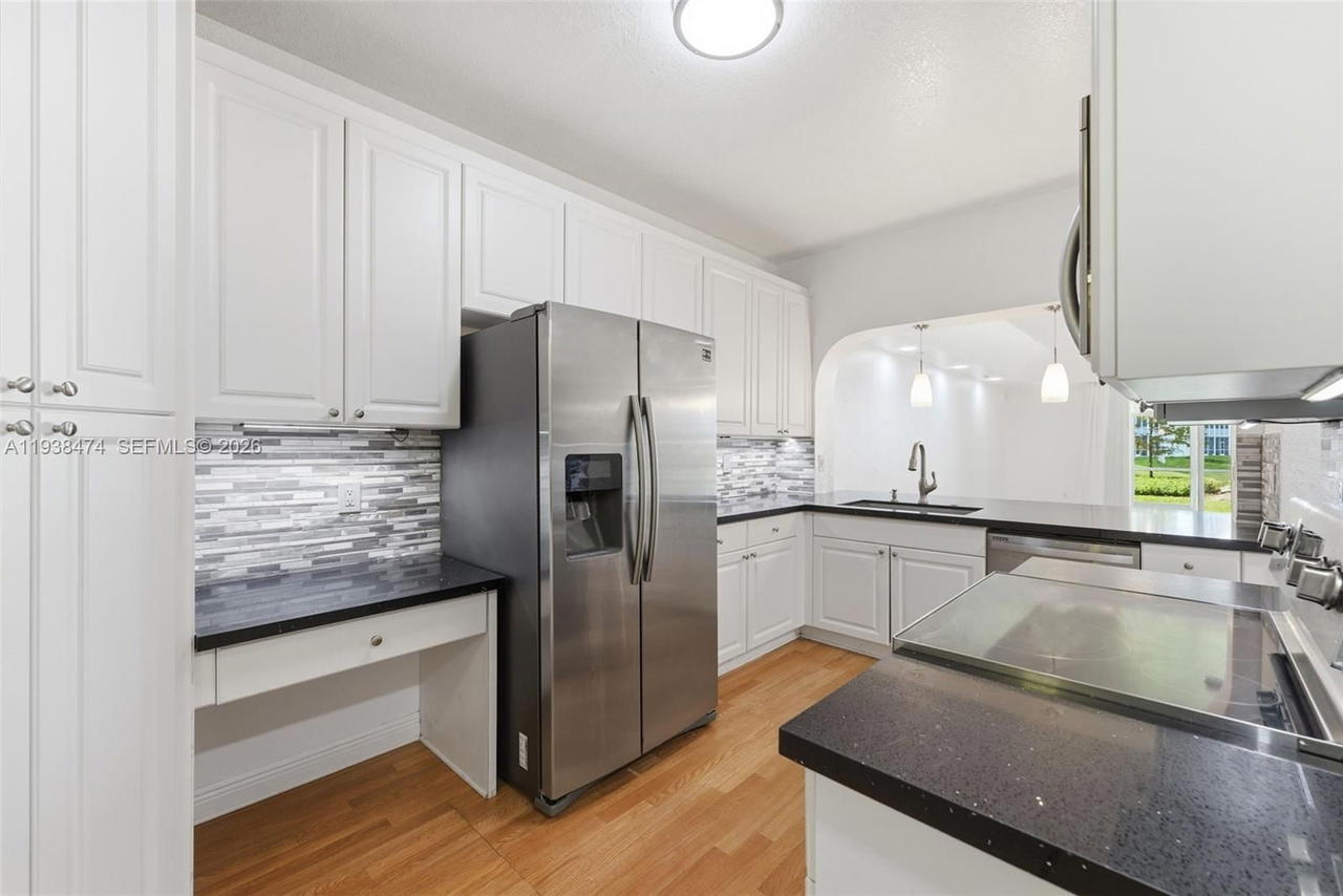 Real estate property located at 10710 66th St #111, Miami-dade, Captiva Condo E, Doral, FL