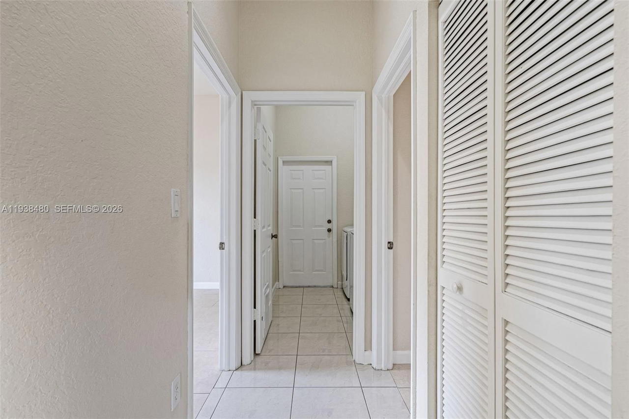 Real estate property located at 1924 17th Ct, Miami-dade, Shores At Keys Gate, Homestead, FL