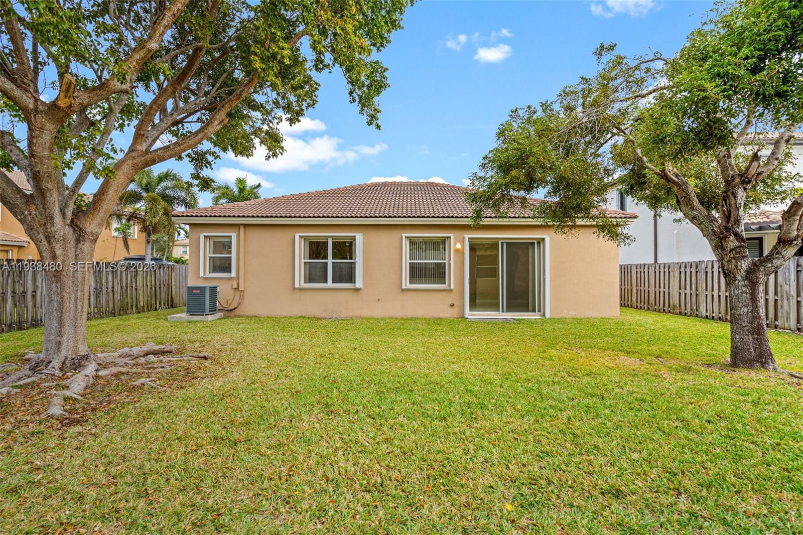 Real estate property located at 1924 17th Ct, Miami-dade, Shores At Keys Gate, Homestead, FL