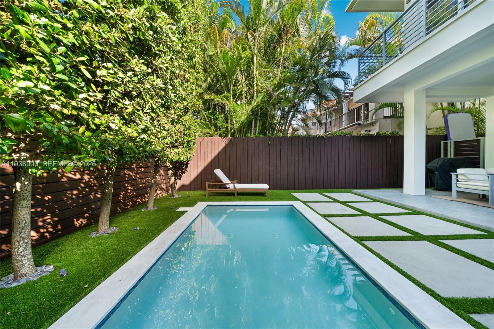 Real estate property located at 3072 Indiana St #3072, Miami-dade, 3072-3074 Indiana St Cond, Coconut Grove, FL