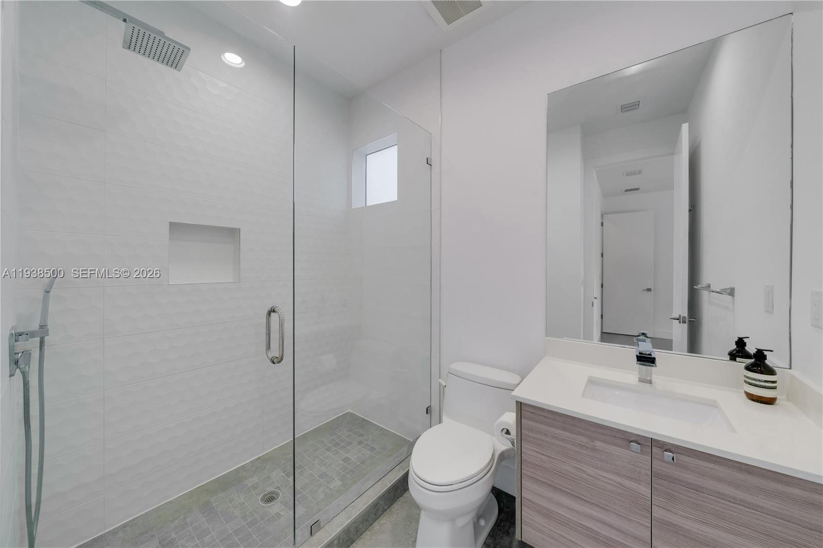 Real estate property located at 3072 Indiana St #3072, Miami-dade, 3072-3074 Indiana St Cond, Coconut Grove, FL