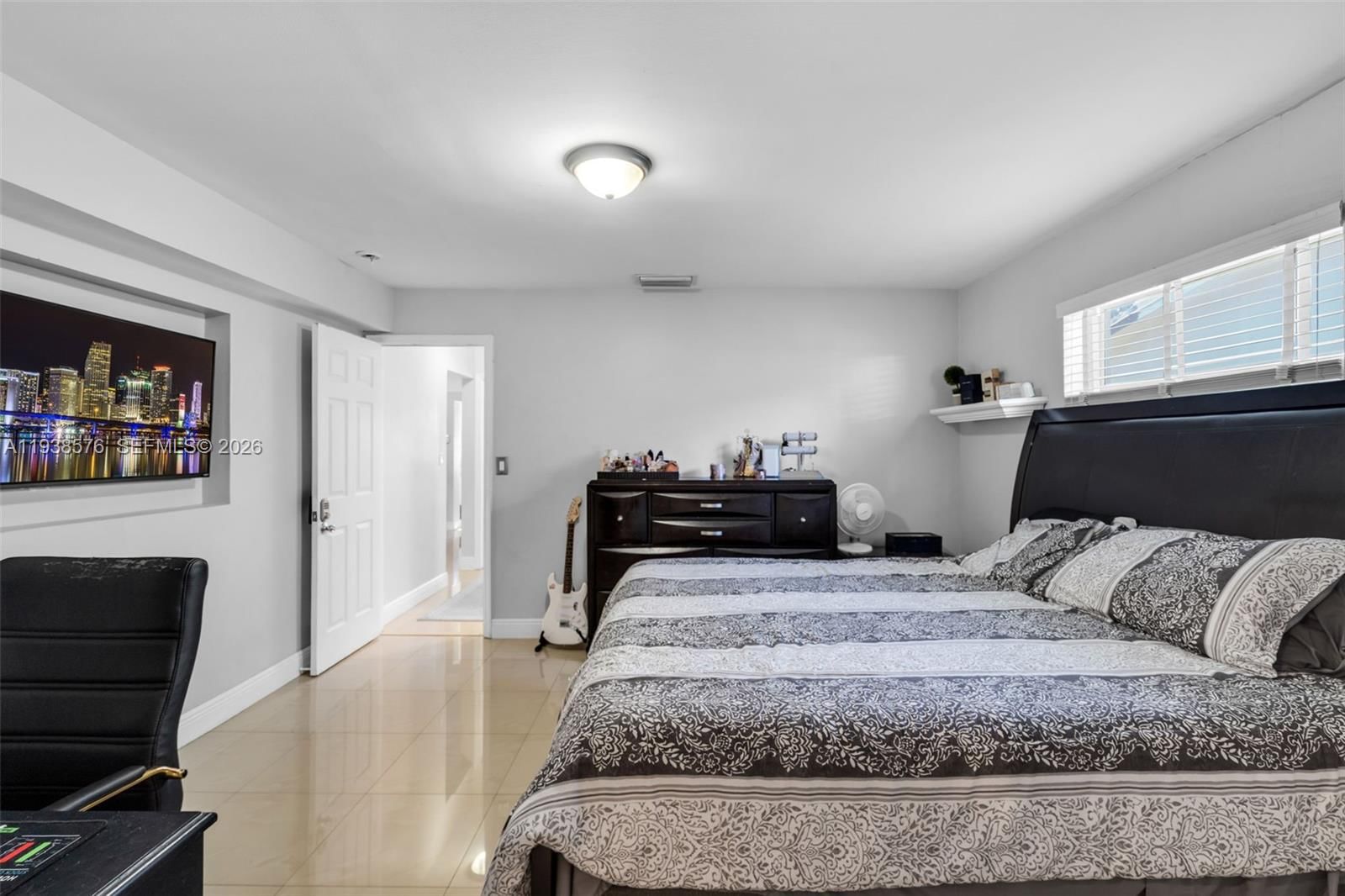 Real estate property located at 8561 Miramar Pkwy, Broward, Knolls 2 Sec, Miramar, FL