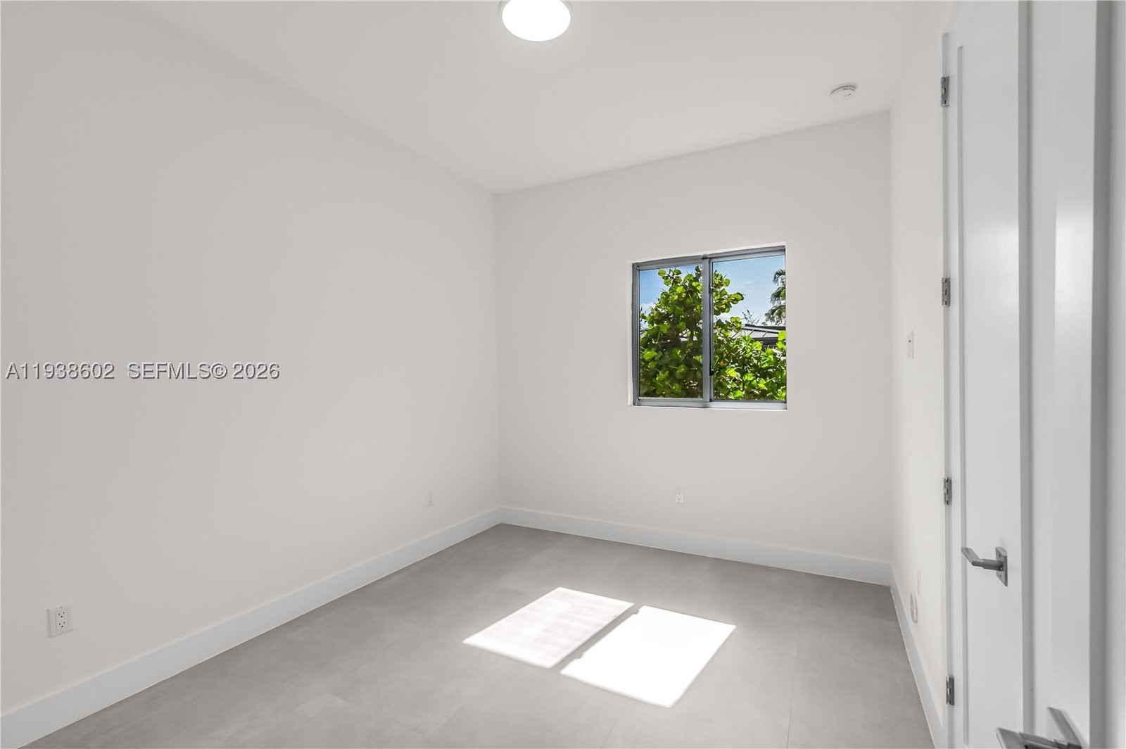 Real estate property located at 1030 121st St, Miami-dade, Priors 1st Addn To Biscay, Biscayne Park, FL