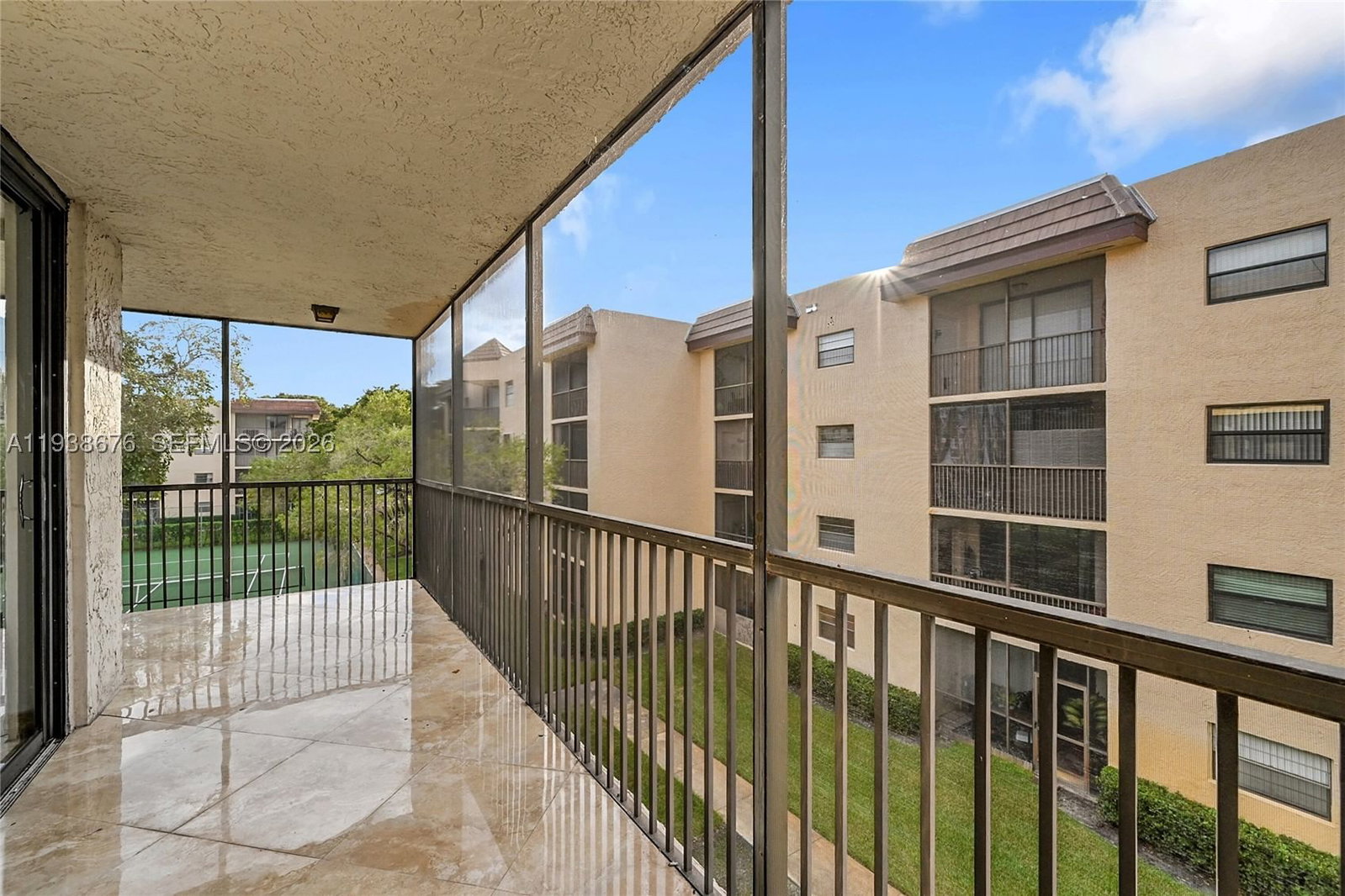 Real estate property located at 10501 Broward Blvd #311, Broward, Plantation Racquet Club, Plantation, FL