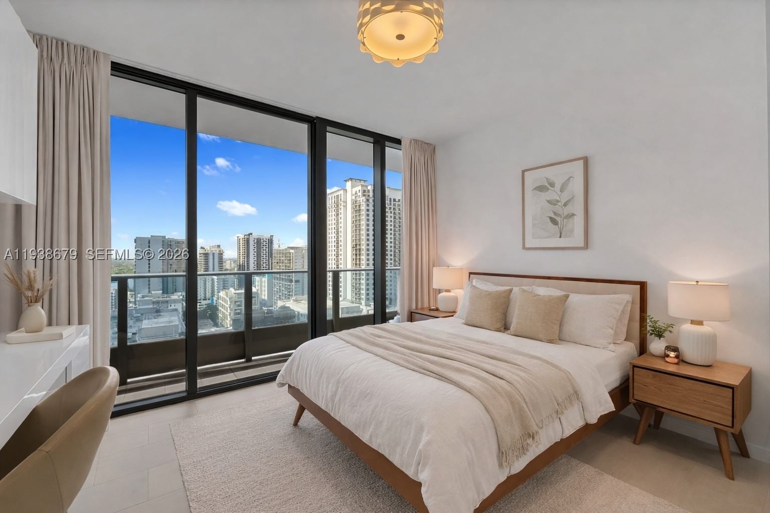 Real estate property located at 1000 Brickell Plz #2202, Miami-dade, Brickell Flatiron Condo, Miami, FL