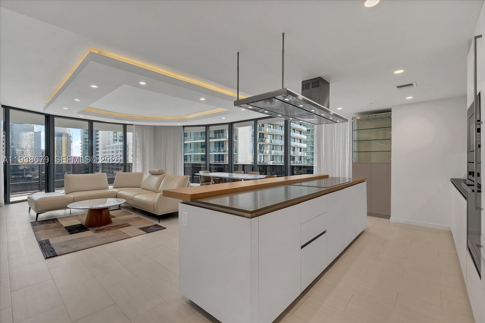 Real estate property located at 1000 Brickell Plz #2202, Miami-dade, Brickell Flatiron Condo, Miami, FL