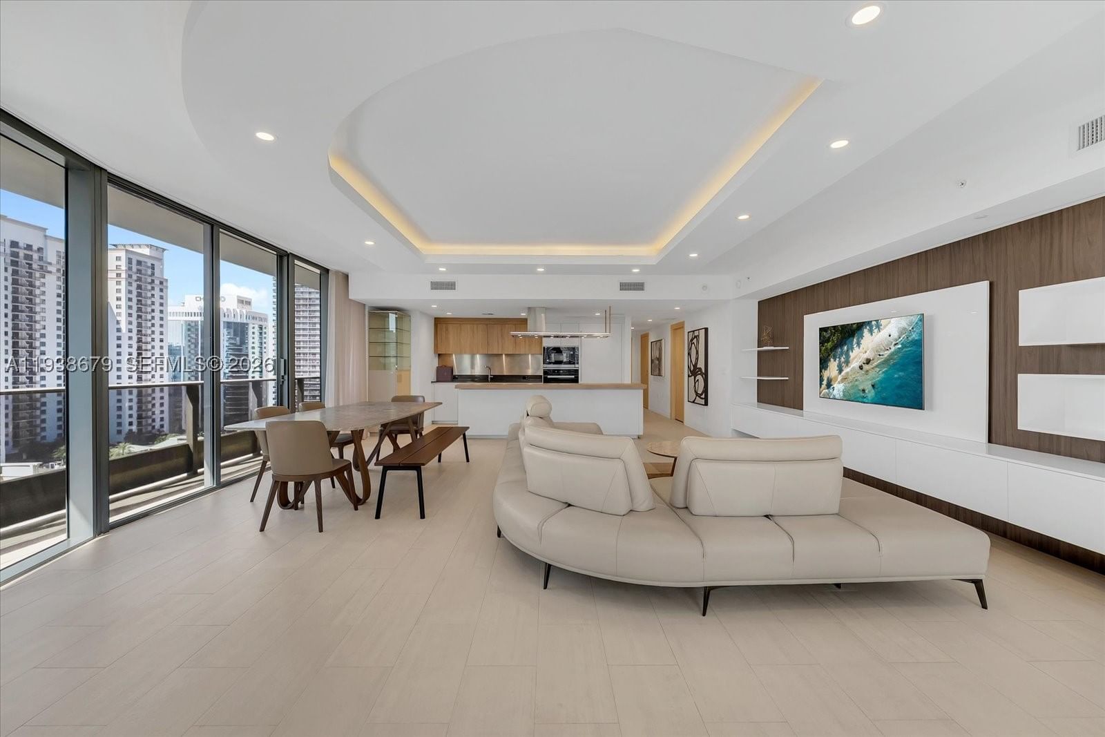 Real estate property located at 1000 Brickell Plz #2202, Miami-dade, Brickell Flatiron Condo, Miami, FL