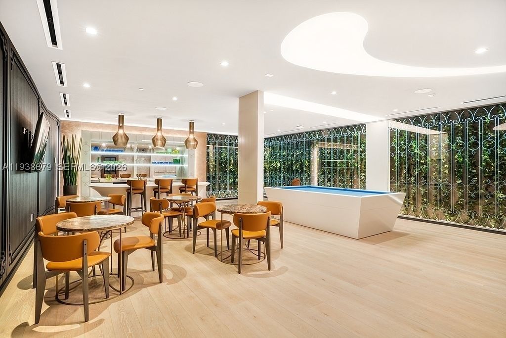 Real estate property located at 1000 Brickell Plz #2202, Miami-dade, Brickell Flatiron Condo, Miami, FL