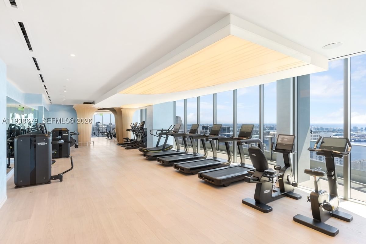 Real estate property located at 1000 Brickell Plz #2202, Miami-dade, Brickell Flatiron Condo, Miami, FL
