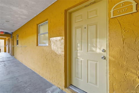 Real estate property located at 17911 68th Ave P207, Miami-dade, Venetian Gardens At Count, Hialeah, FL