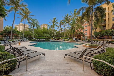 Real estate property located at 19877 Country Club Dr #3101, Miami-dade, The Yacht Club At Aventur, Aventura, FL
