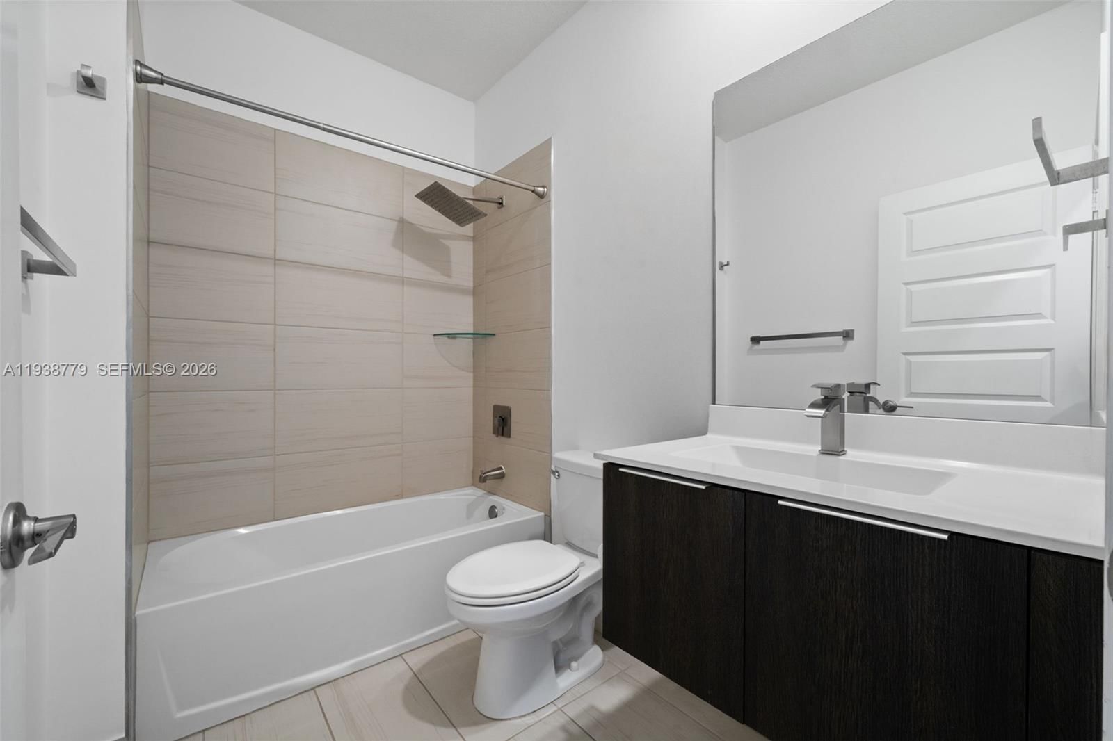 Real estate property located at 8106 105th Ct, Miami-dade, Grand Bay South Townhomes, Doral, FL