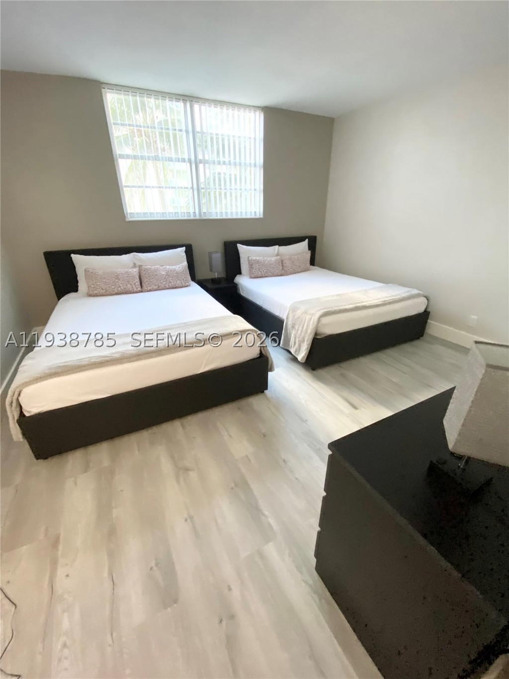 Real estate property located at 4001 Ocean Dr #4M, Broward, Sian Ocean Residences Con, Hollywood, FL
