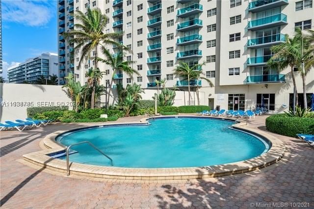 Real estate property located at 4001 Ocean Dr #4M, Broward, Sian Ocean Residences Con, Hollywood, FL