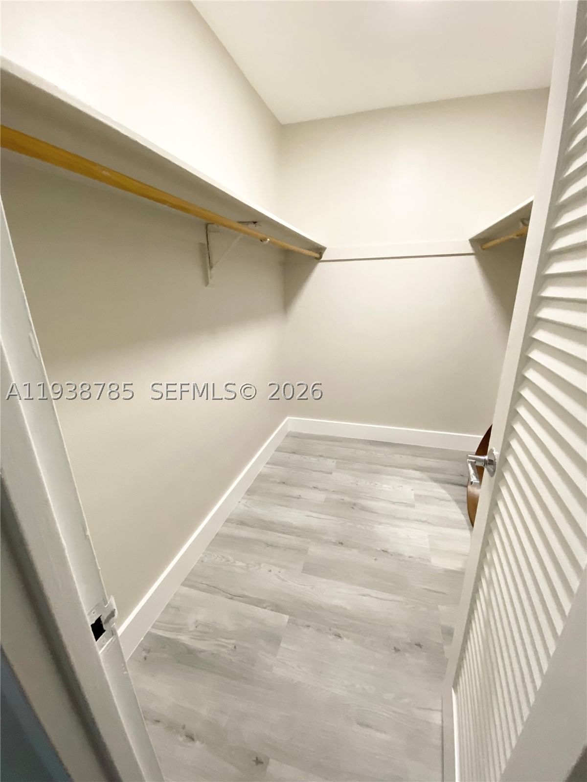 Real estate property located at 4001 Ocean Dr #4M, Broward, Sian Ocean Residences Con, Hollywood, FL