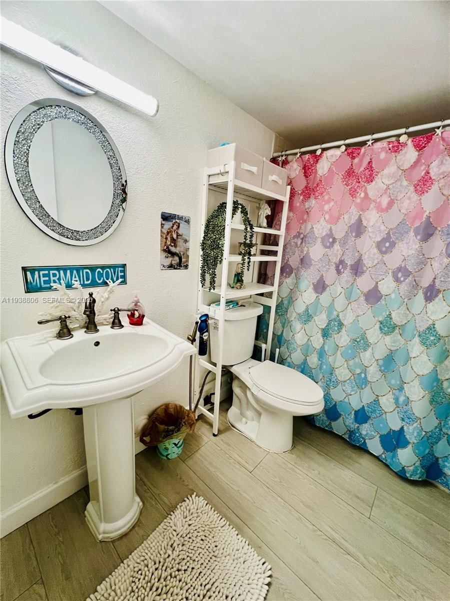 Real estate property located at 1190 Washington Cir #1190K, Miami-dade, Lakeshore Condo 11, Homestead, FL