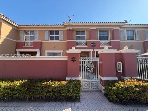 Real estate property located at 6015 116th Pl #465, Miami-dade, The Gates At Doral Isles, Doral, FL