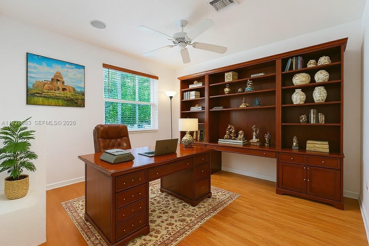 Real estate property located at 5885 102nd Ave, Broward, Stirling Palm Estates, Cooper City, FL