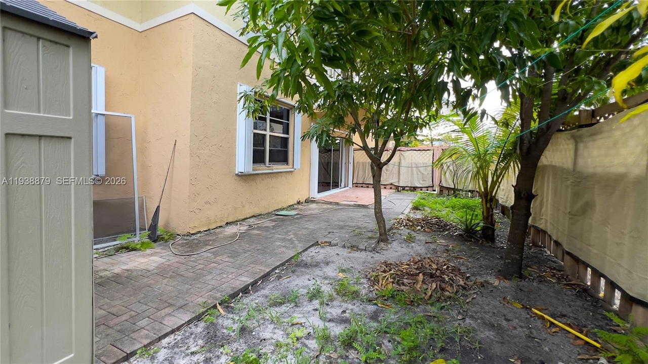Real estate property located at 4360 79th Ave #1F, Miami-dade, Doral Gardens Condo, Doral, FL