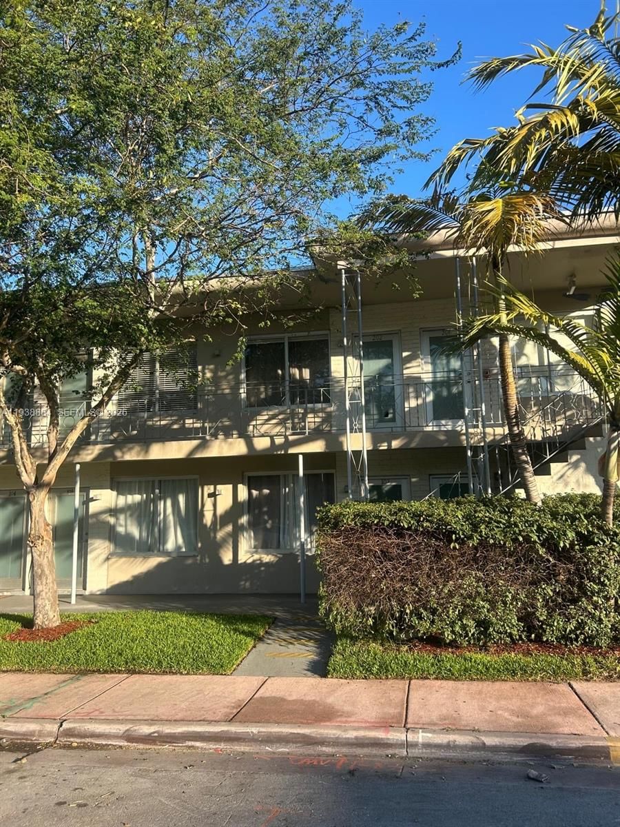 Real estate property located at 801 15th St #202, Miami-dade, Elisa Condo, Miami Beach, FL