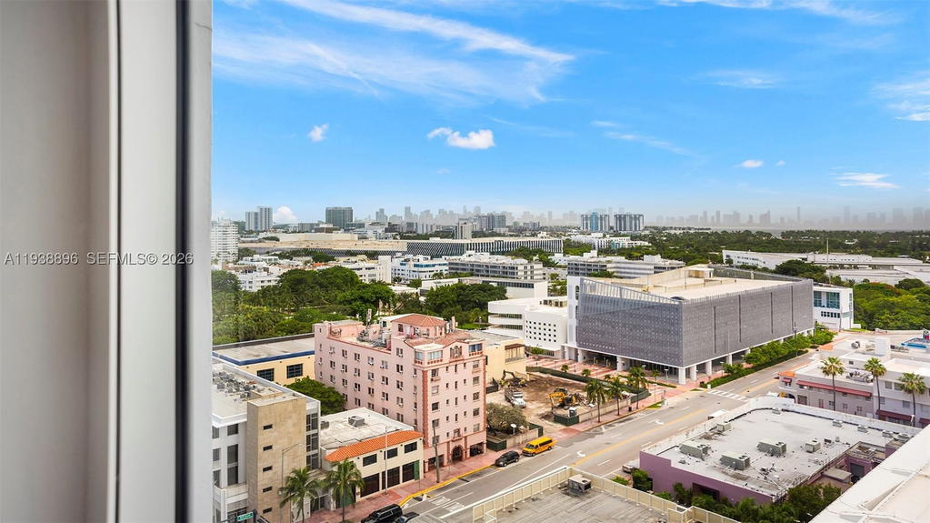 Real estate property located at 2301 Collins Ave #1632, Miami-dade, Roney Palace Condo, Miami Beach, FL