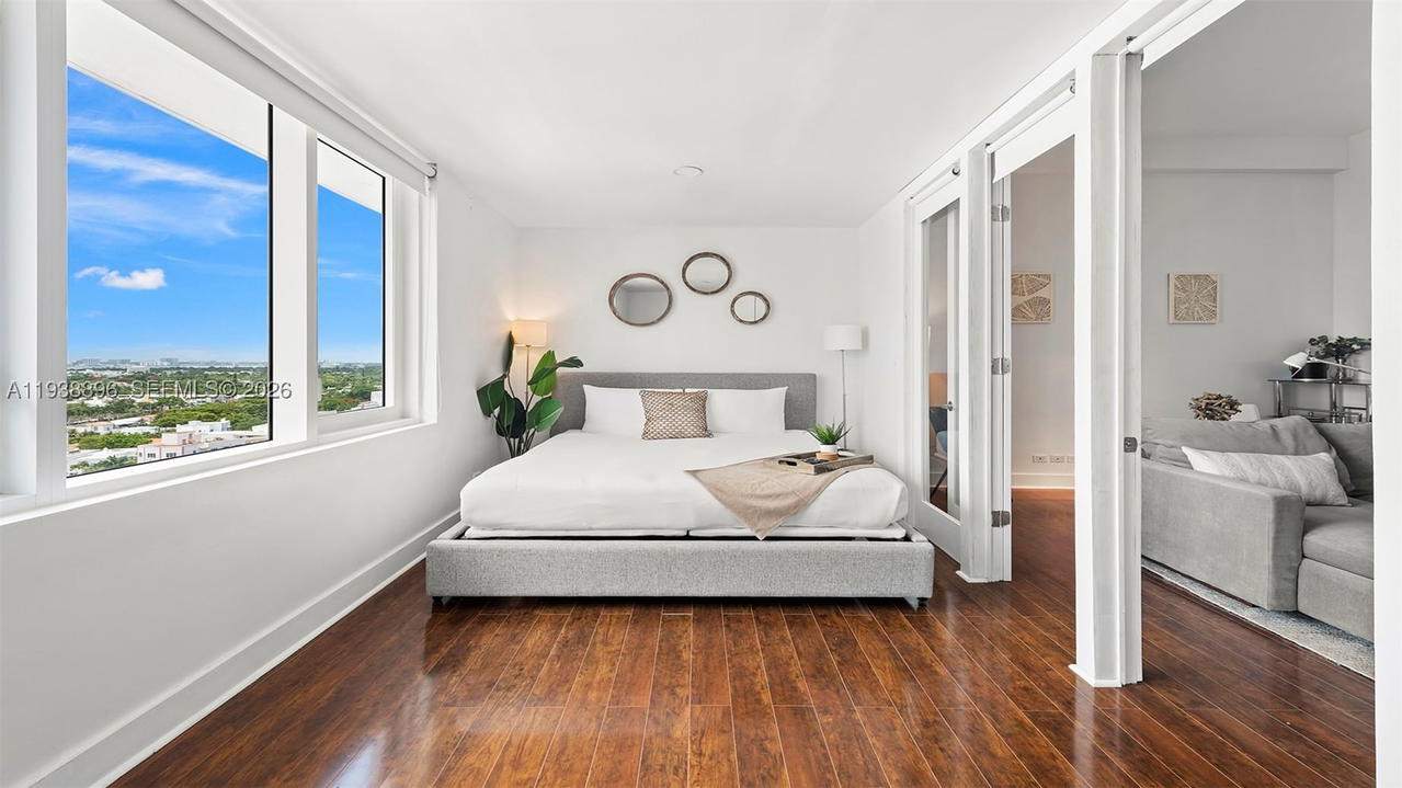 Real estate property located at 2301 Collins Ave #1632, Miami-dade, Roney Palace Condo, Miami Beach, FL
