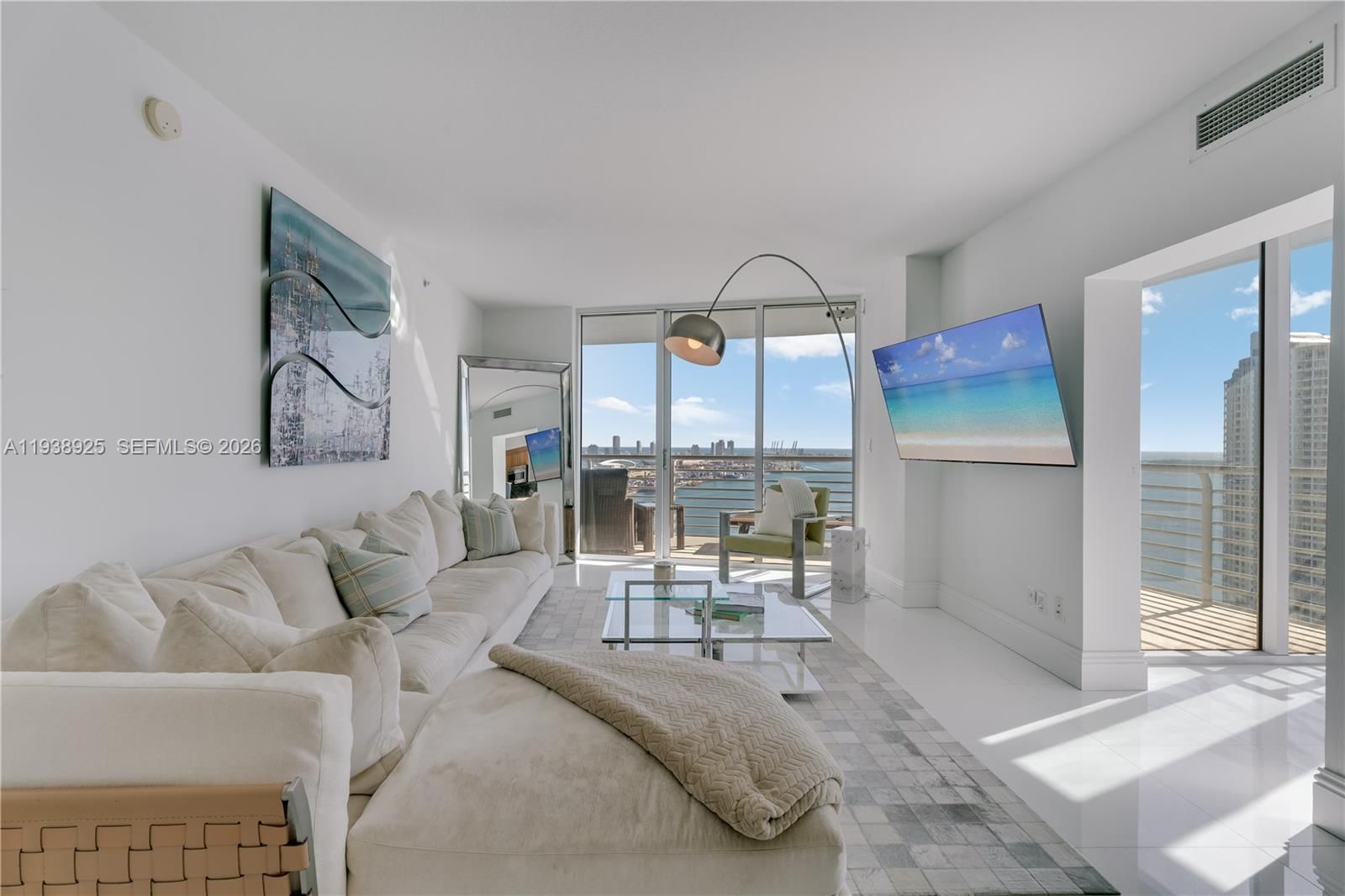 Real estate property located at 325 Biscayne Blvd #3723, Miami-dade, One Miami West Condo, Miami, FL