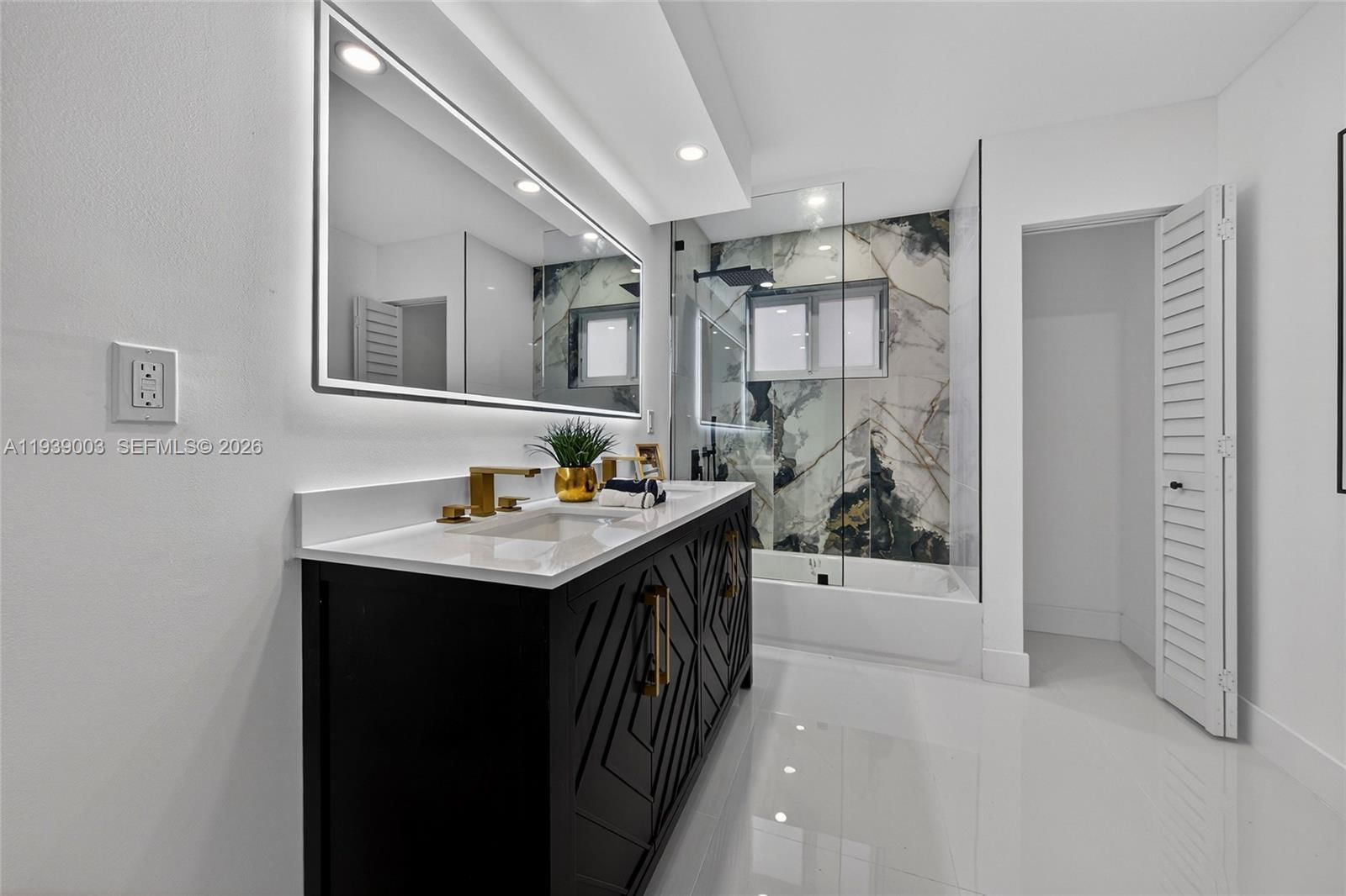 Real estate property located at 4712 Cleveland St, Broward, Hollywood Hills 1965, Hollywood, FL