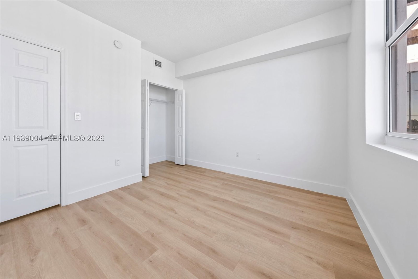 Real estate property located at 357 Almeria Ave #1106, Miami-dade, Gables Park Tower, Coral Gables, FL