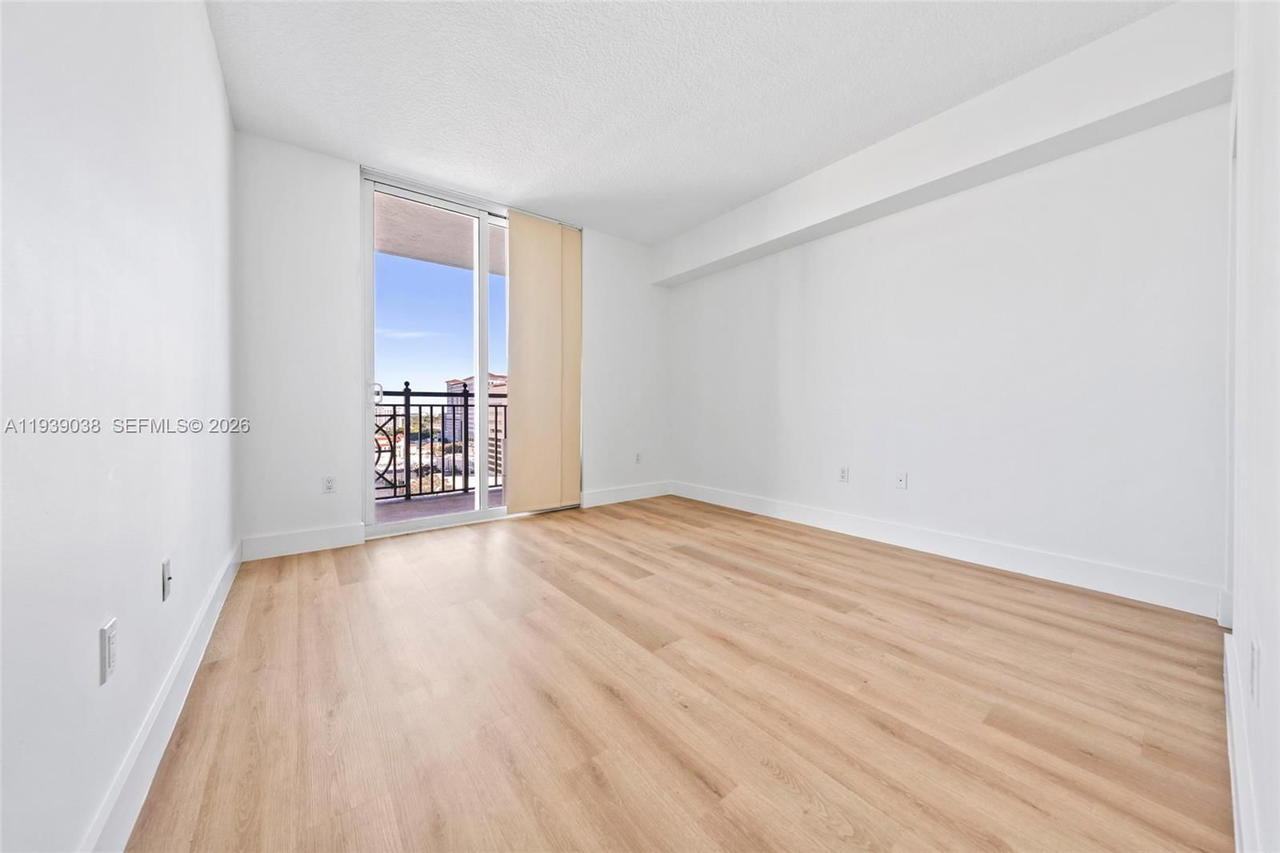 Real estate property located at 357 Almeria Ave #1406, Miami-dade, Gables Park Tower, Coral Gables, FL