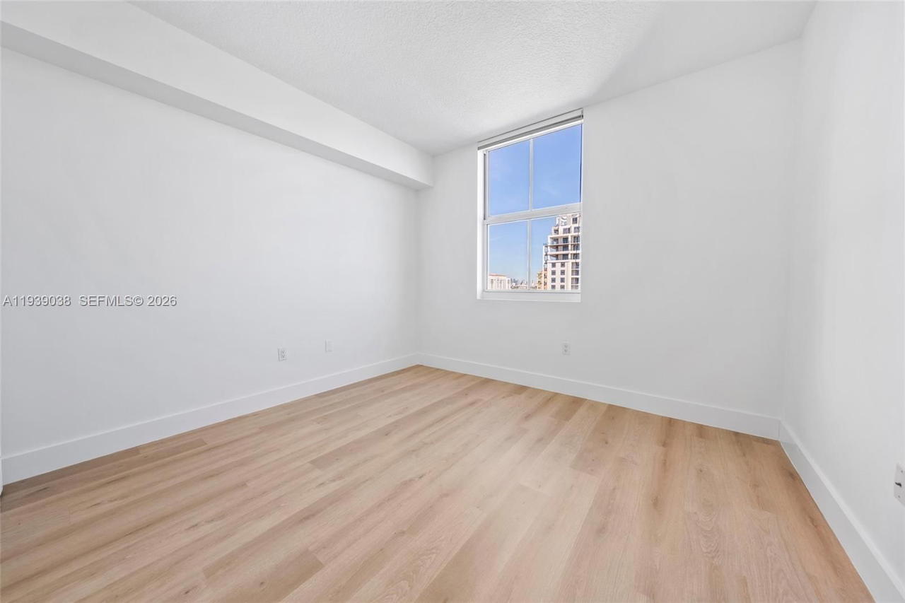 Real estate property located at 357 Almeria Ave #1406, Miami-dade, Gables Park Tower, Coral Gables, FL